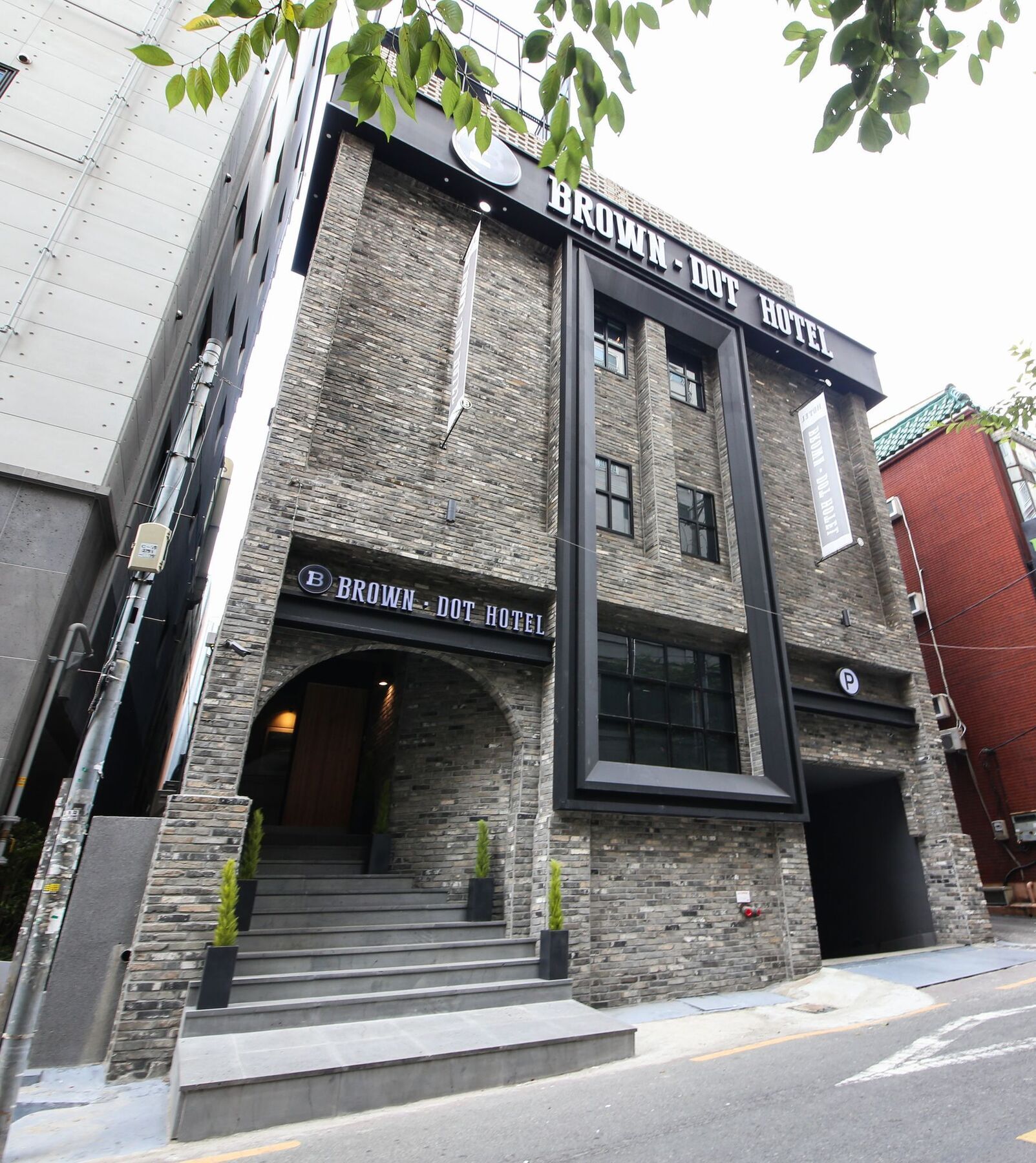 Brown Dot Hotel Yangjeong Busan Eksteriør billede