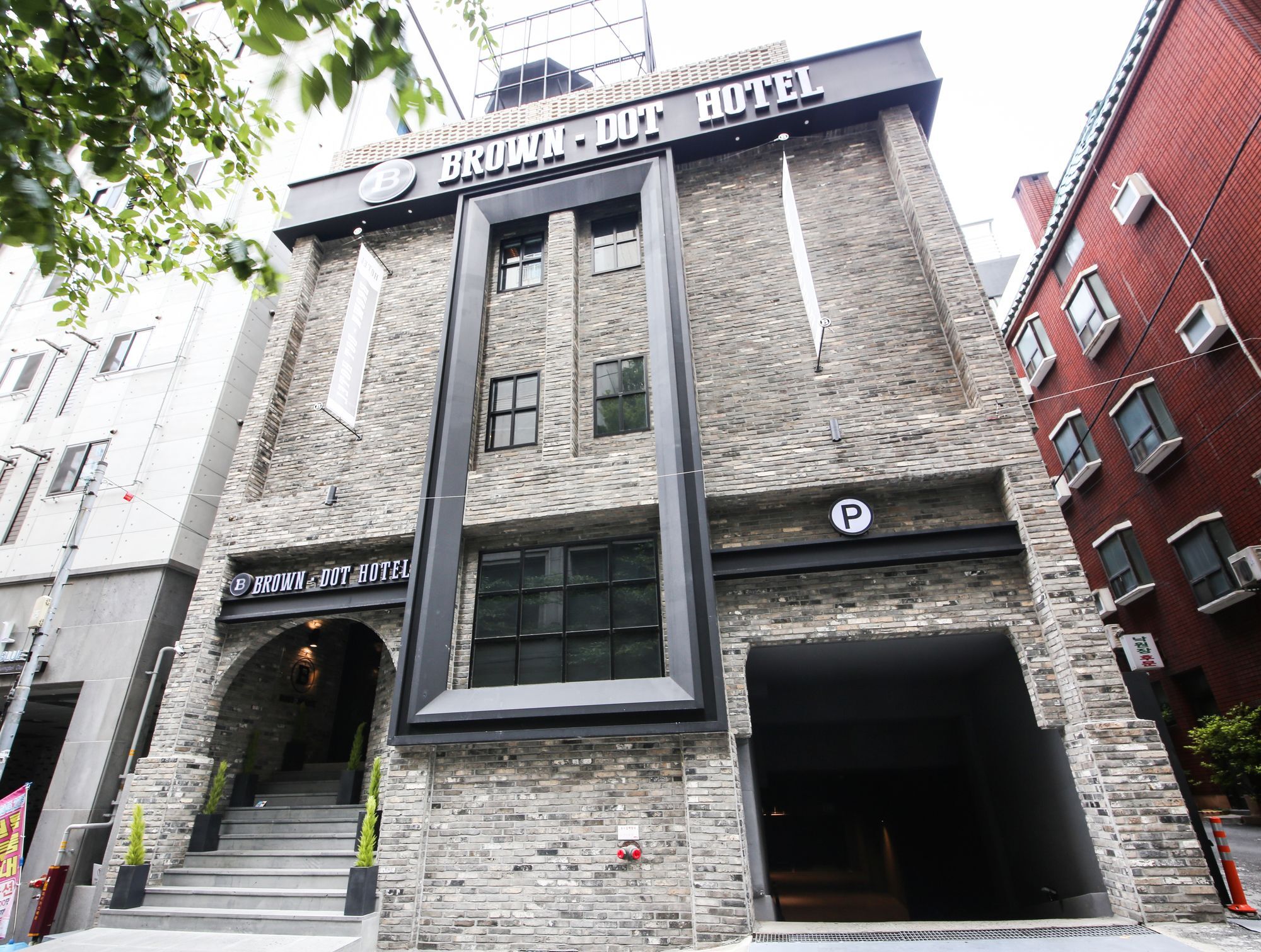 Brown Dot Hotel Yangjeong Busan Eksteriør billede